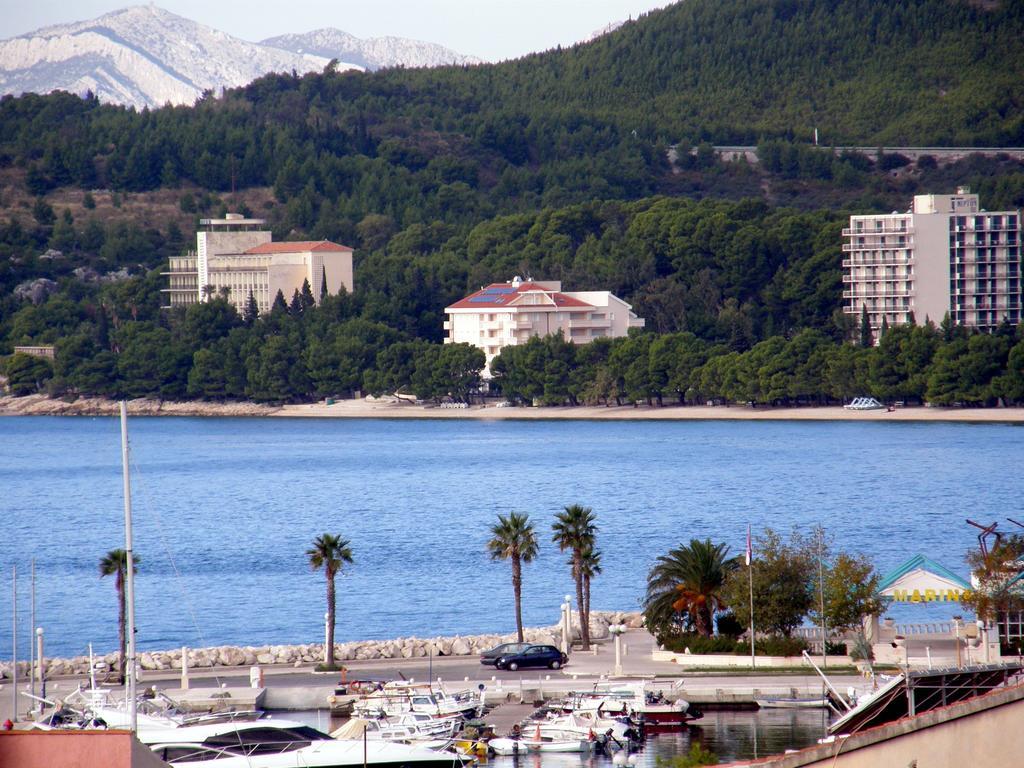 Apartments Mandic Tučepi Oda fotoğraf